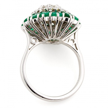 18ct white gold Emerald/Diamond 1.2ct Cluster Ring size L